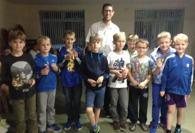 Park's under 10s squad with team manager Richard Haffenden EMN-161014-092724002