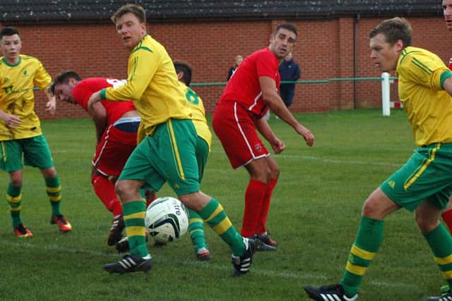 Bitmead and Woodcock nullified Mansfield's threat for the first half EMN-161024-125304002