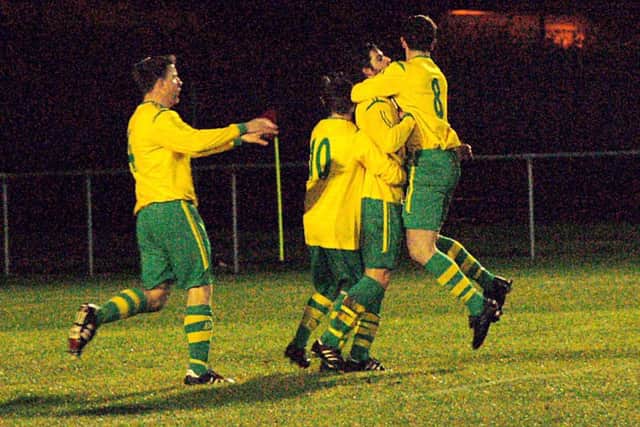 Holwell celebrate their early opening goal EMN-161214-110810002