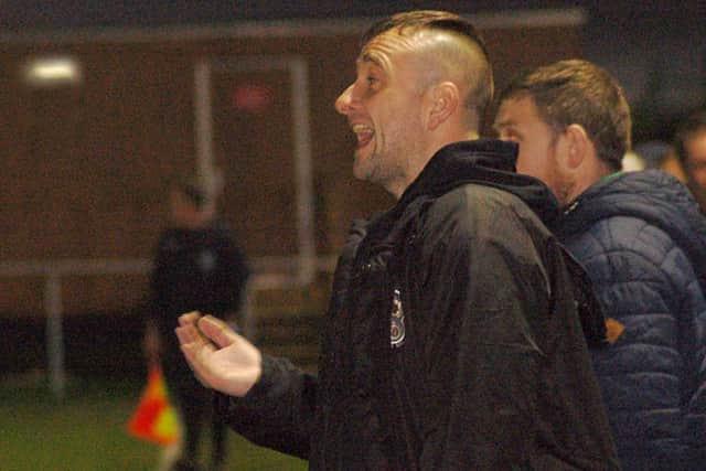 Holwell boss John Webster directs his troops EMN-161214-150701002