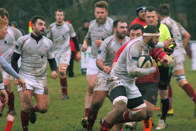 Kieran Busby looks for a gap EMN-170124-132036002