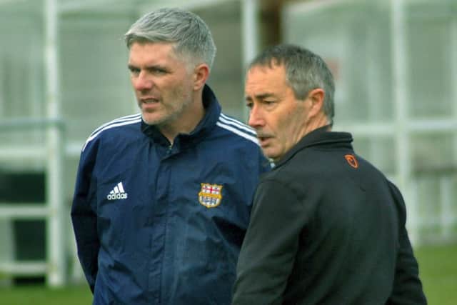Tony Thorpe (left) with co-manager Steve Hendey EMN-171101-112713002