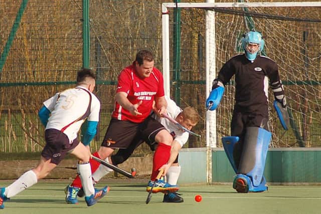 Pete Taylor stands firm under pressure in defence EMN-170221-114132002