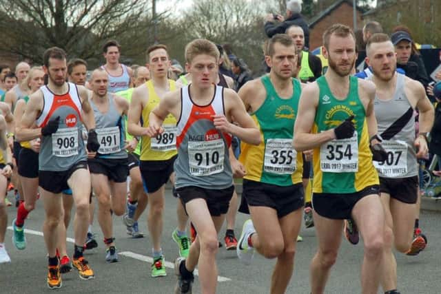 Race winner Tom Whitmore (354) hits the front early on EMN-170228-122613002