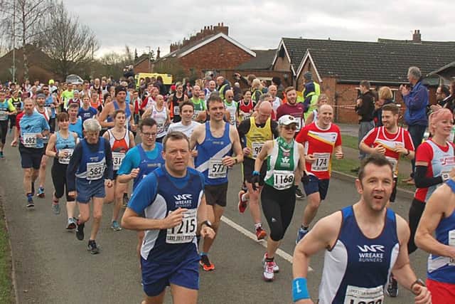 The scene at the start at Asfordby Hill EMN-170228-122628002