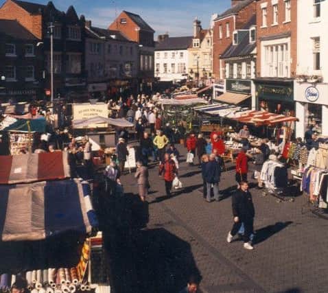 Melton town centre markets EMN-170803-095747001