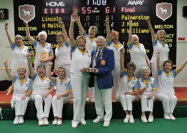 Women's inter-club winners Palmerston with the Vivienne Trophy EMN-170404-131804002
