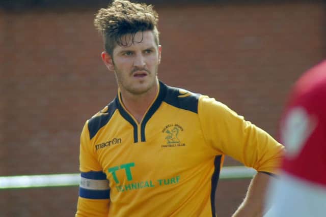 Chris Hibbitt had an effort cleared off the line and a late header tipped over as Holwell were denied a deseved point at Ashby EMN-171104-175316002