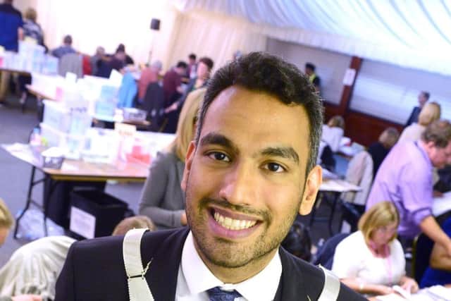 LH2223-11 : ©Lionel Heap : News : Rutland & Melton Parliamentary Election Count 2017 : Returning officer, Mayor of Melton, Tejpal Bains. EMN-170613-183131001