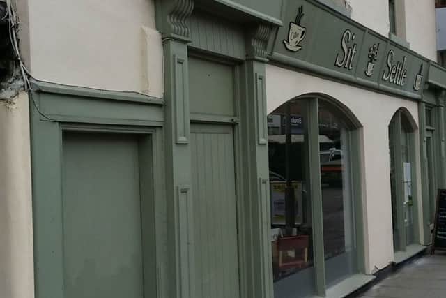 The Sit and Settle cafe in Sherrard Street, Melton EMN-171007-161303001