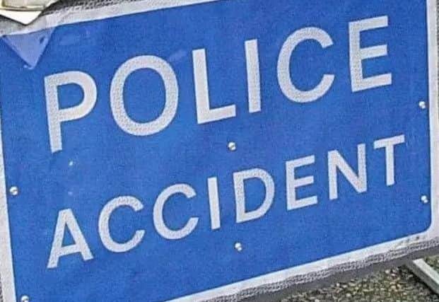 Police accident EMN-171019-104505001